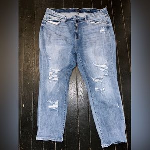 Judy Blue Destroyed Boyfriend Jeans